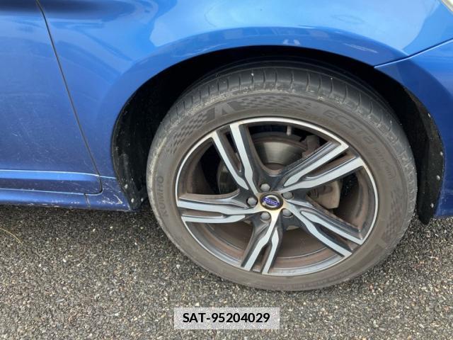 Volvo XC60 2017-11 7959845-12