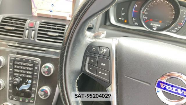 Volvo XC60 2017-11 7959845-16