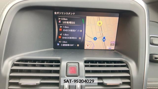 Volvo XC60 2017-11 7959845-8