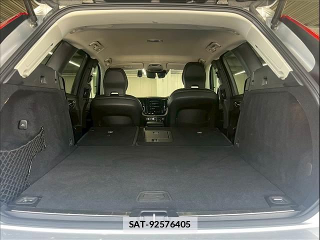 Volvo XC60 2020-09 7963115-17