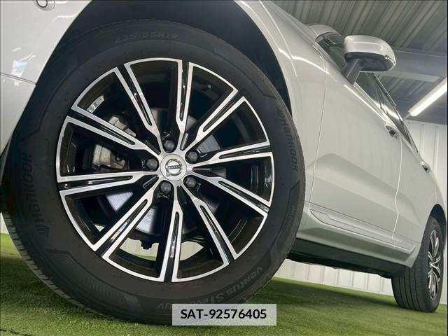 Volvo XC60 2020-09 7963115-18