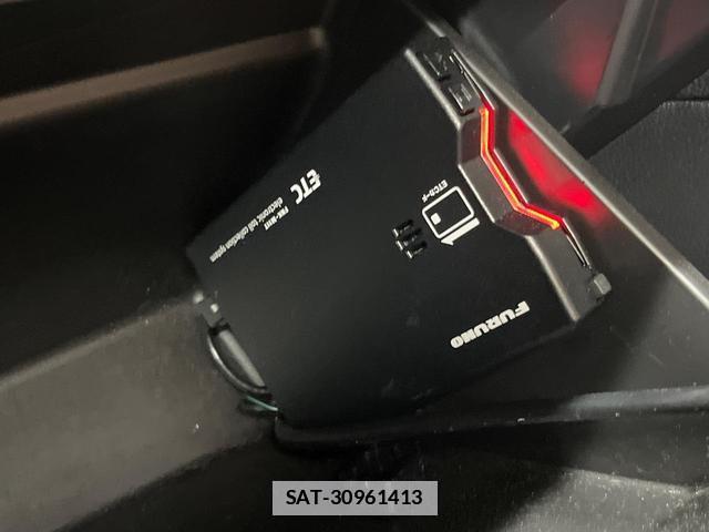 Subaru XV 2017-08 7961675-6