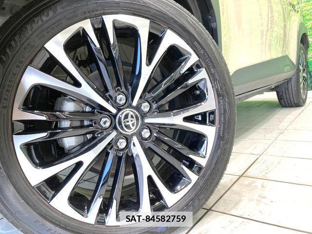 Toyota YARIS CROSS 2025-07 7959774-12