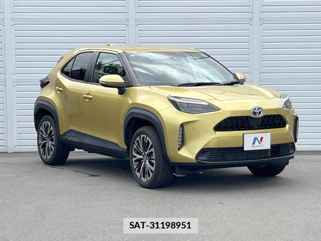 Toyota YARIS CROSS 2022-12 7960235-16