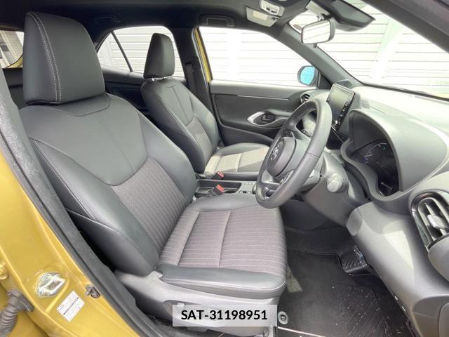 Toyota YARIS CROSS 2022-12 7960235-8