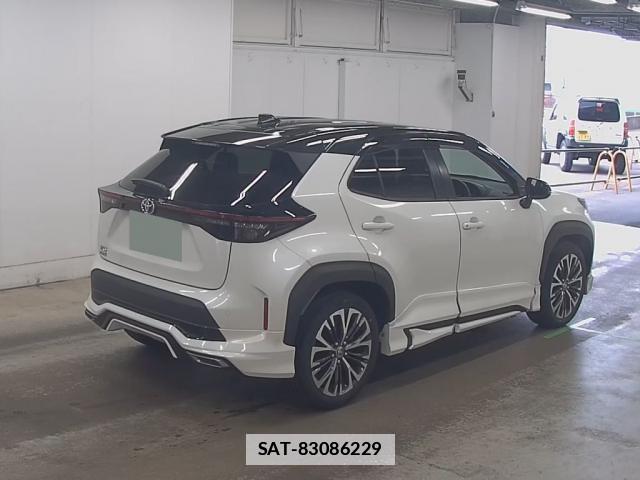 Toyota YARIS CROSS 2021-06 7961471-1