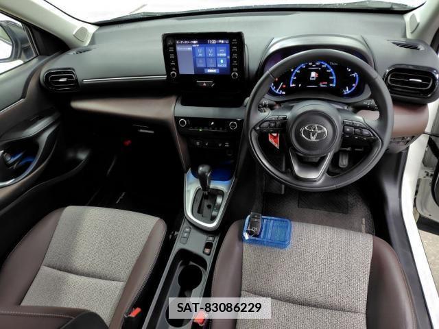 Toyota YARIS CROSS 2021-06 7961471-2