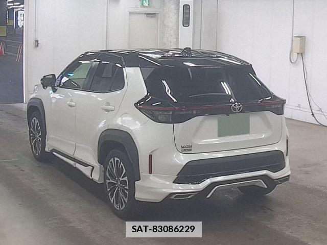Toyota YARIS CROSS 2021-06 7961471-5