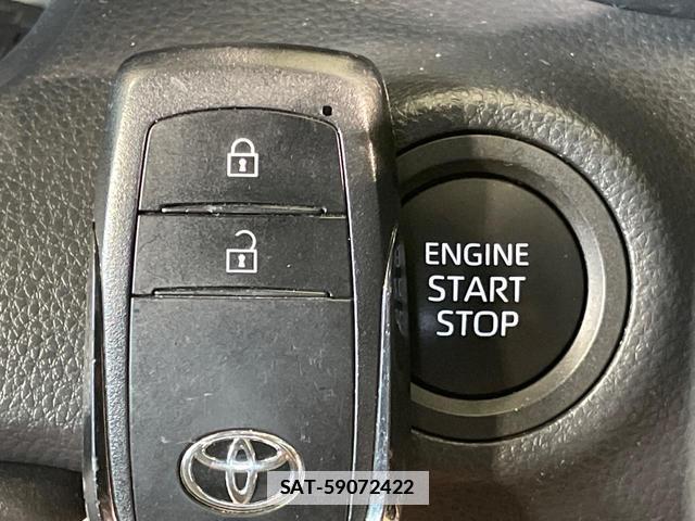Toyota YARIS 2025-06 7960509-6