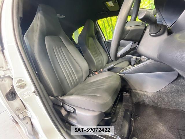 Toyota YARIS 2025-06 7960509-8