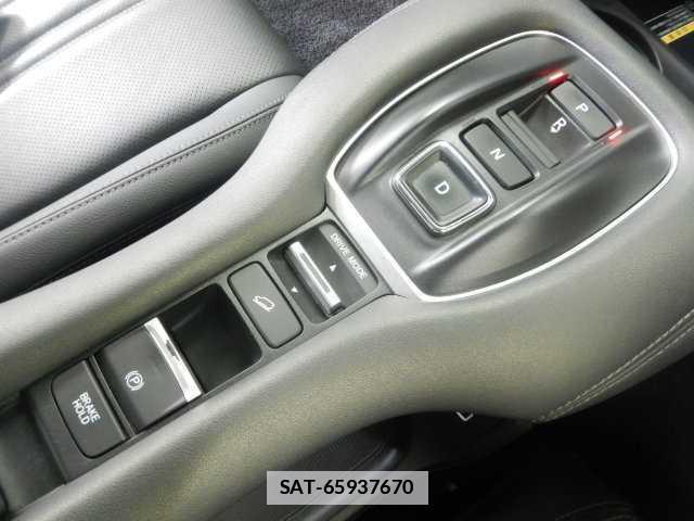 Honda ZR-V 2023-10 7962105-10