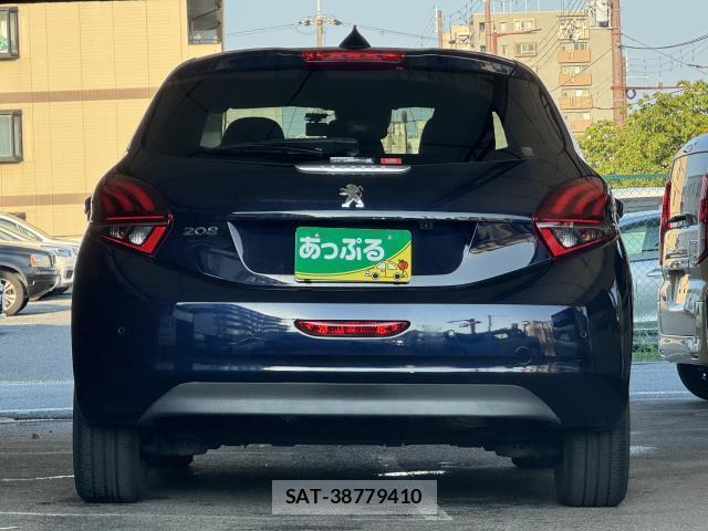 Peugeot 208 2018-09 8004525-2