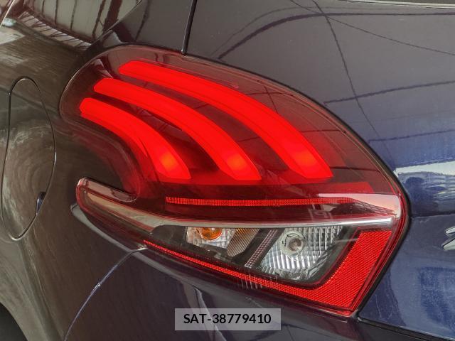 Peugeot 208 2018-09 8004525-8