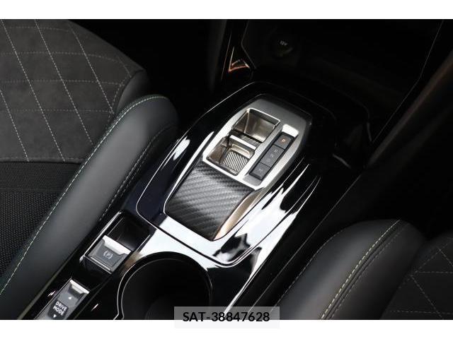 Peugeot 208 2022-09 8009463-18