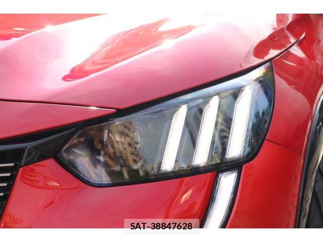 Peugeot 208 2022-09 8009463-8