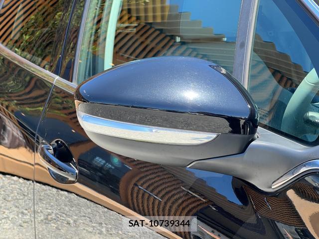 Peugeot 208 2012-11 8009887-11