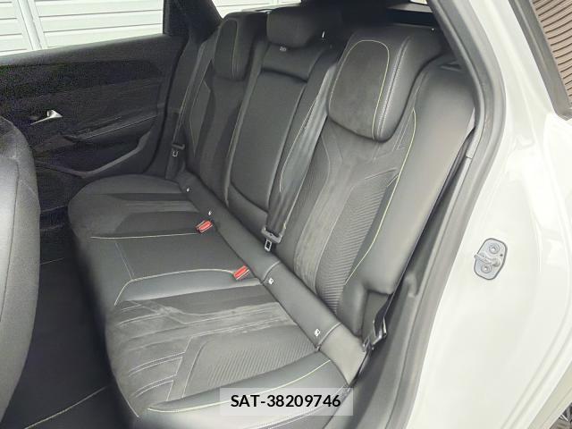 Peugeot 308 2023-01 7808362-18