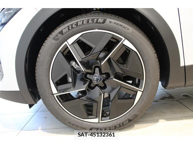 Peugeot 408 2025-12 8008374-9