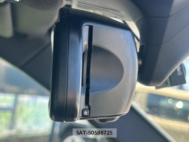 Bmw 5 SERIES 2017-05 8008956-14