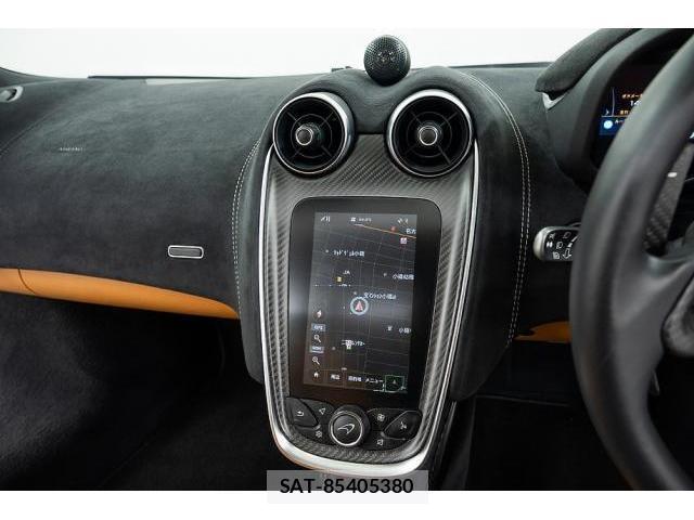 McLaren 570S 2017-09 8004770-16