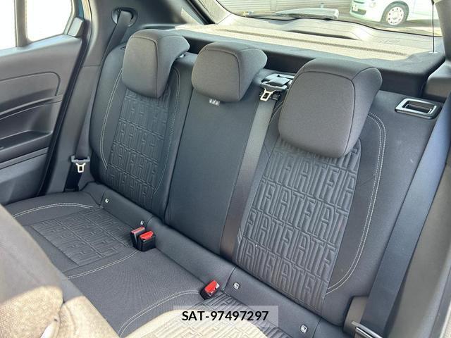 Fiat 600 Hybrid 2025-12 8012584-17