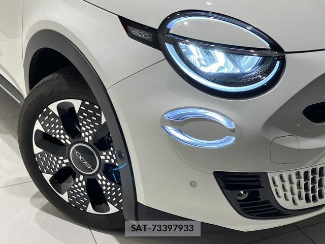 Fiat 600 2025-09 8003542-6