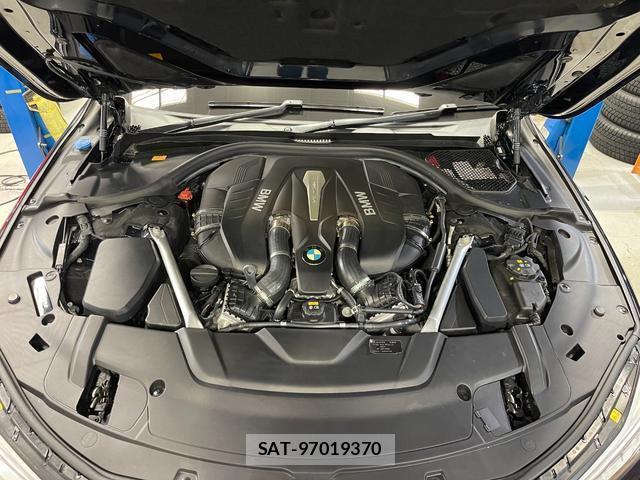 Bmw 7 SERIES 2018-07 8006739-1