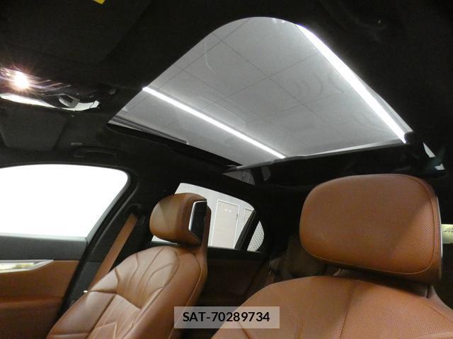 Bmw 7 SERIES 2023-05 8011982-16