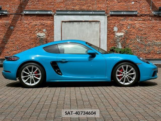 Porsche 718 Cayman 2018-07 8003248-10