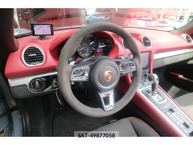 Porsche 718 Spyder 2023-04 8010963-10