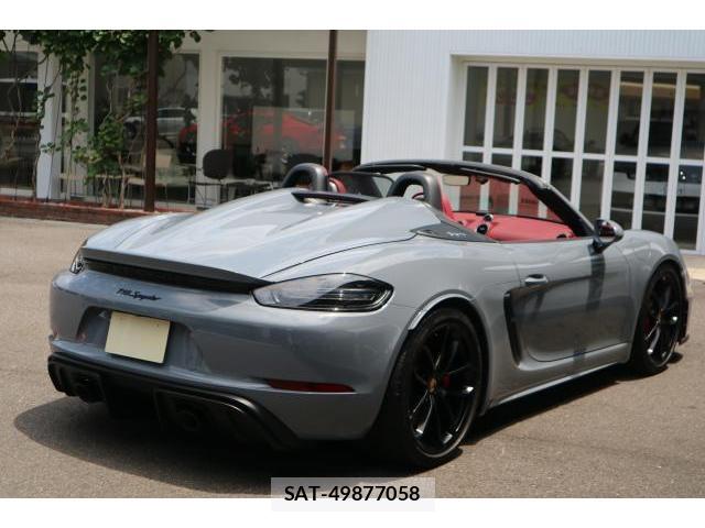 Porsche 718 Spyder 2023-04 8010963-4