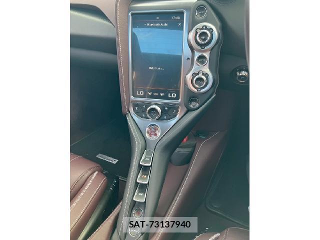 McLaren 720S 2020-12 8008678-15