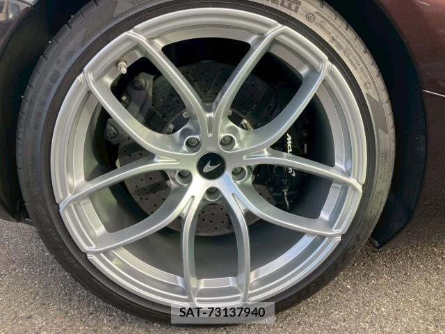 McLaren 720S 2020-12 8008678-8