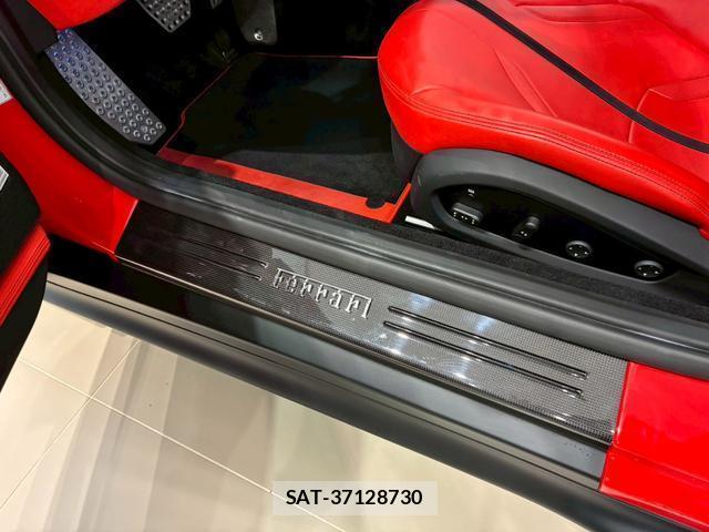 Ferrari 812 2019-08 8006317-15