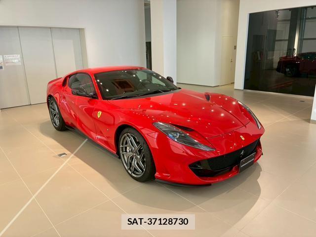 Ferrari 812 2019-08 8006317-3