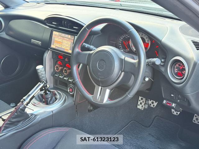 Toyota 86 2013-04 8006799-10