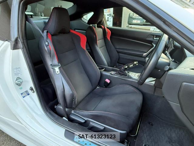Toyota 86 2013-04 8006799-3