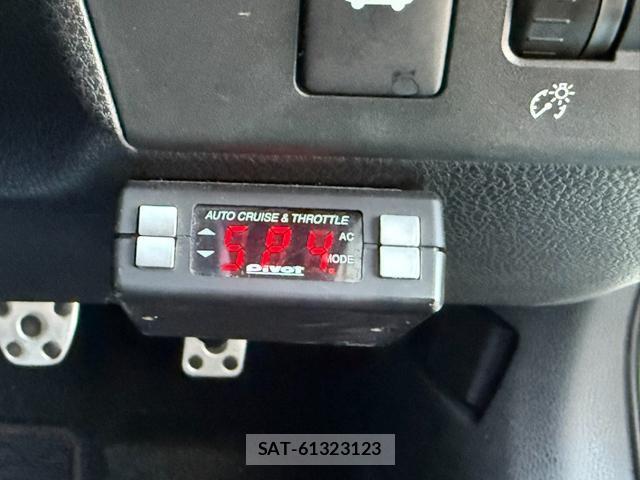 Toyota 86 2013-04 8006799-8