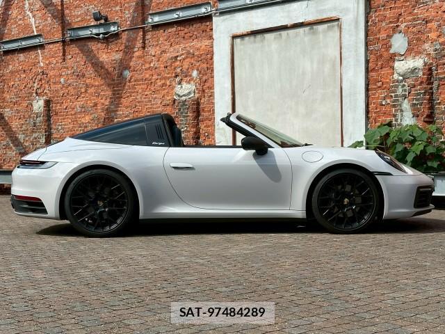 Porsche 911 2023-06 8003245-12