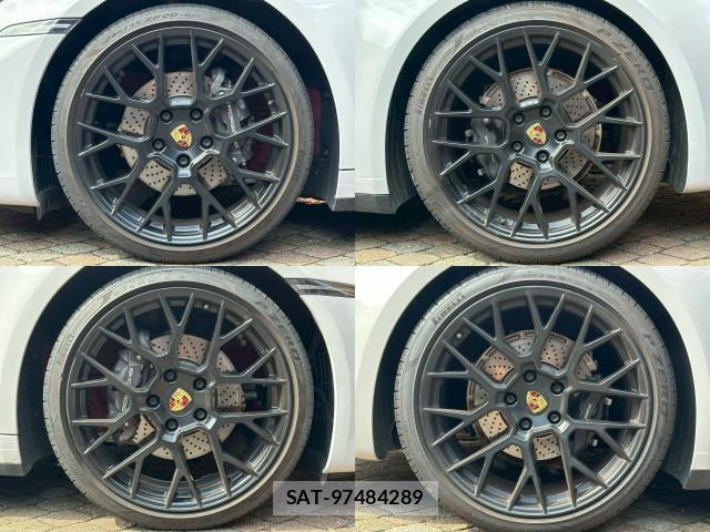 Porsche 911 2023-06 8003245-17