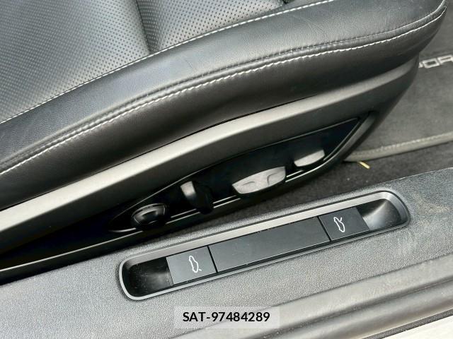 Porsche 911 2023-06 8003245-8