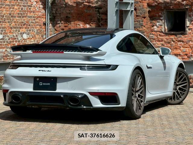 Porsche 911 2024-01 8003252-1