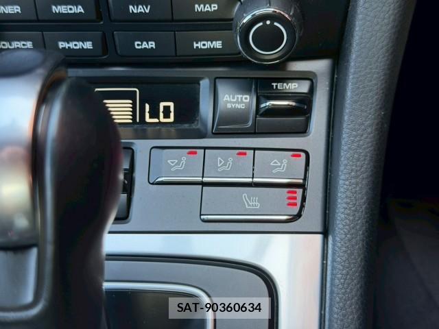 Porsche 911 2017-06 8003254-6