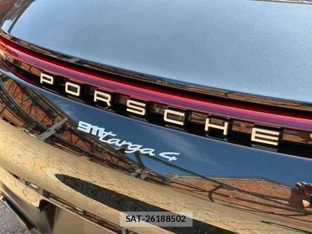 Porsche 911 2021-05 8003255-11