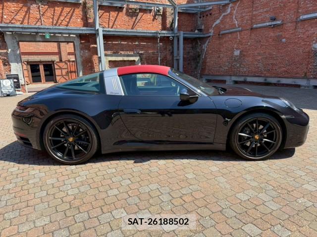 Porsche 911 2021-05 8003255-3