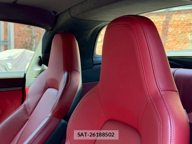 Porsche 911 2021-05 8003255-6