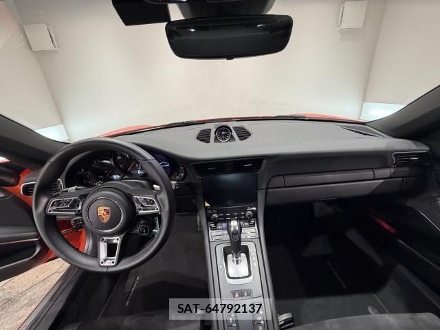 Porsche 911 2017-12 8010957-5