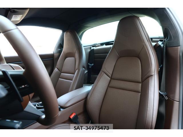 Porsche 911 2025-07 8011436-13