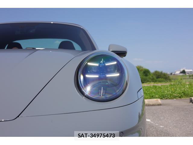 Porsche 911 2025-07 8011436-6