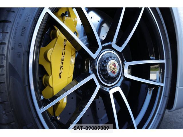 Porsche 911 2021-03 8011438-10